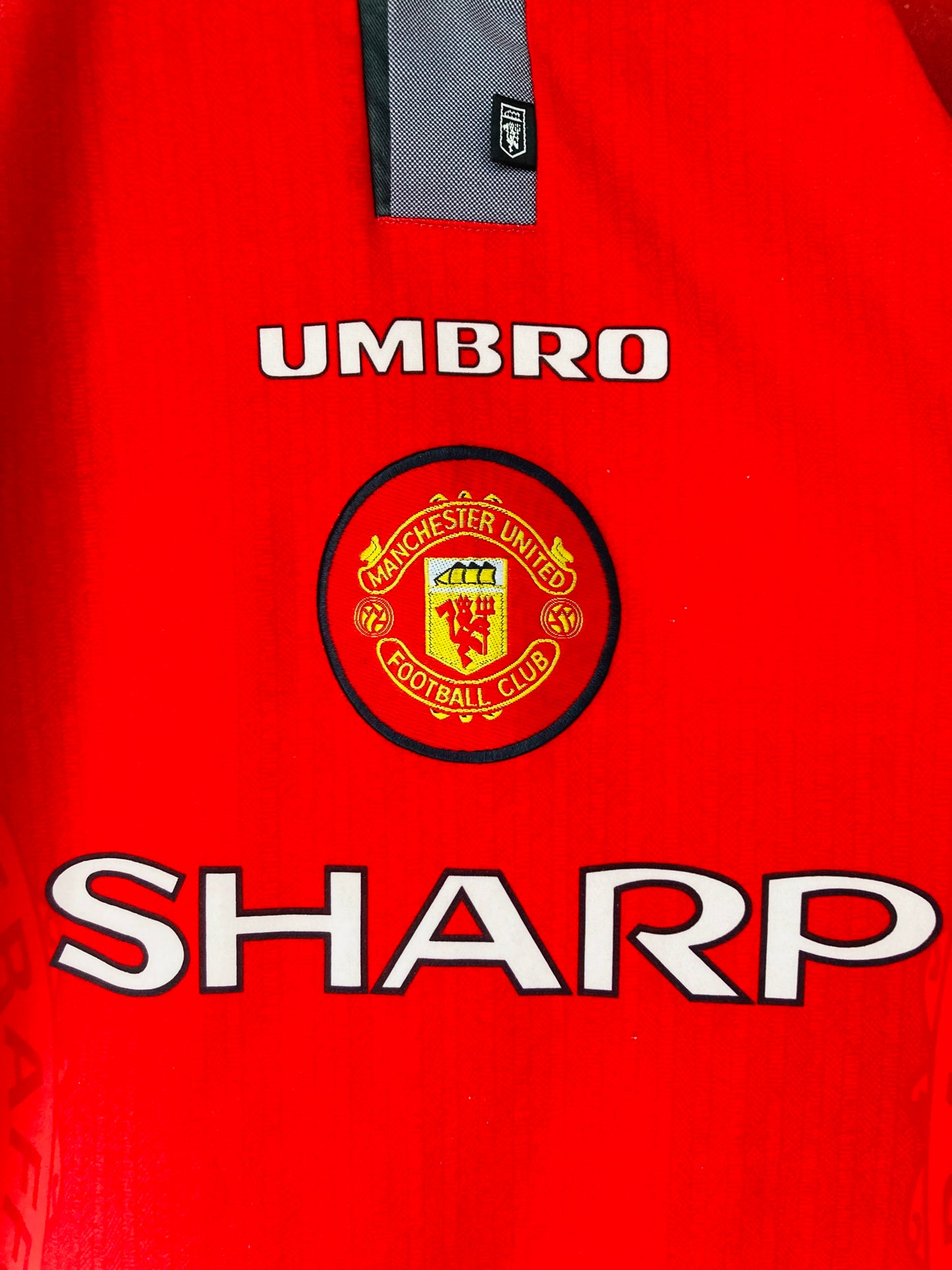 Manchester United home football shirt 1996/97 Cantona Medium