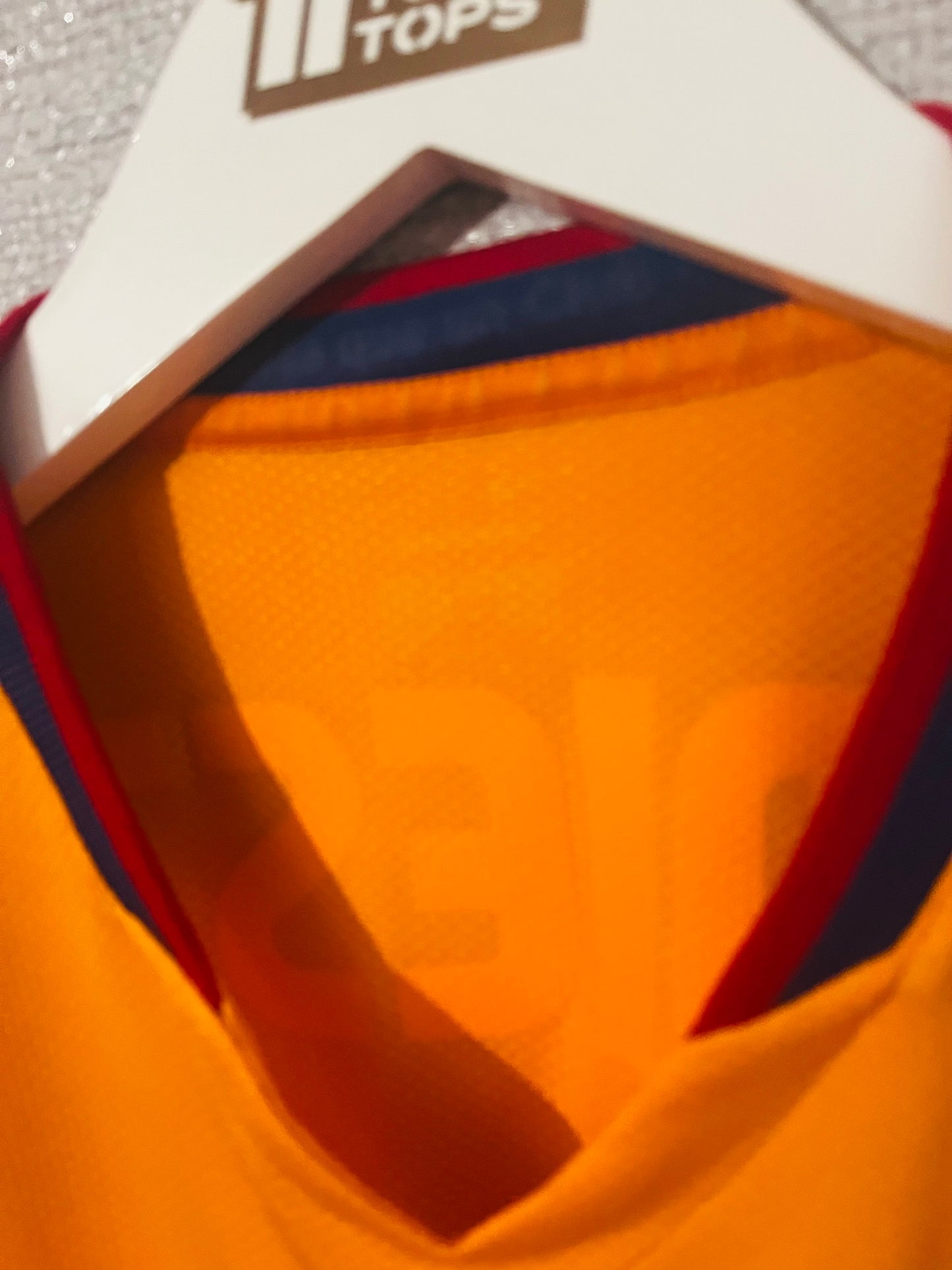 Barcelona away football shirt 2006/07 Iniesta Medium