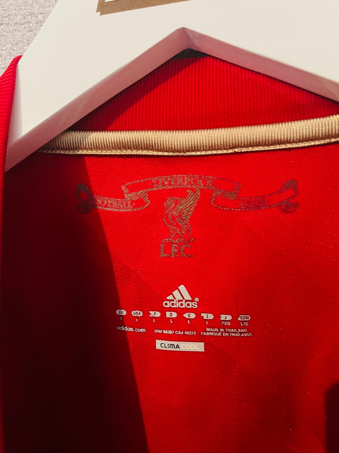 Liverpool home football shirt 2010/12 Suarez Large