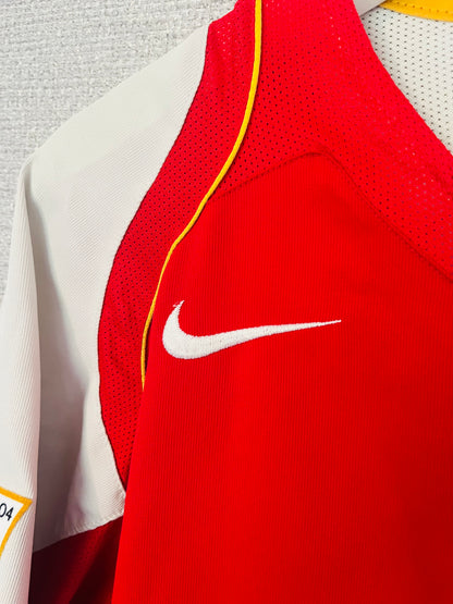 Arsenal home football shirt
2004/05 Vieira Medium