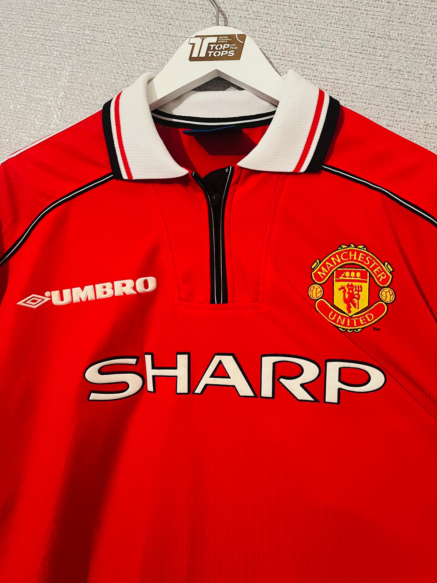 Manchester United home football shirt 1999/2000 Keane XL