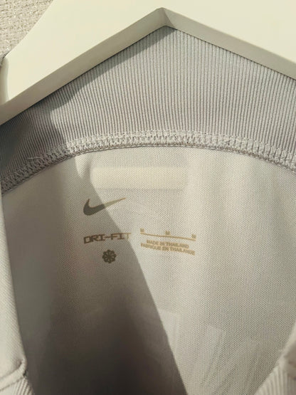 Barcelona third football shirt 2022/23 Lamine Yamal Medium