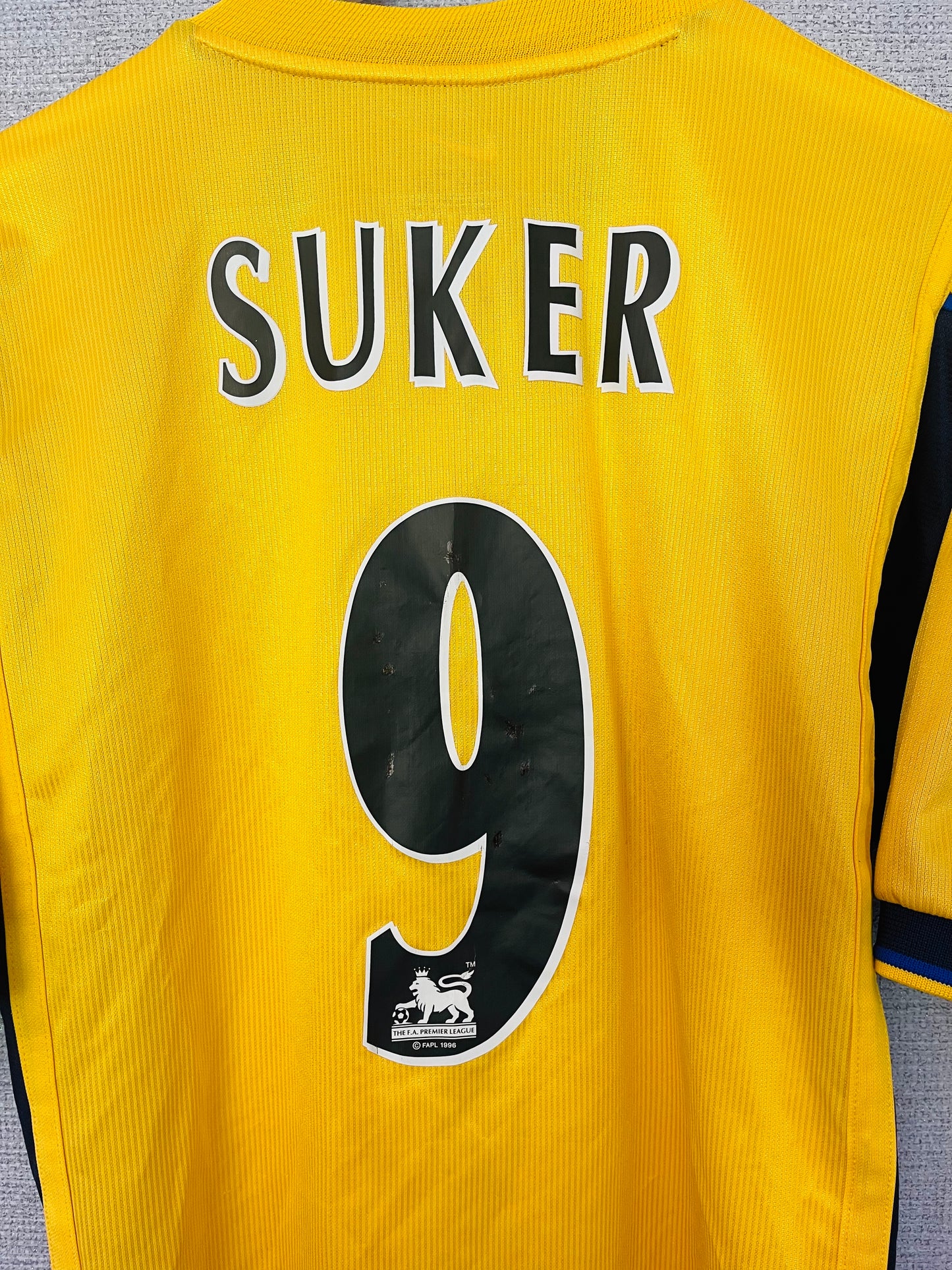 Arsenal away football shirt 2000/01 Suker Medium