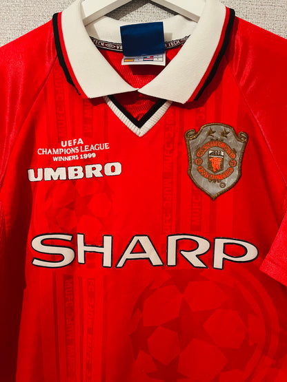 Manchester United home cup football shirt 1997/2000 Beckham Large