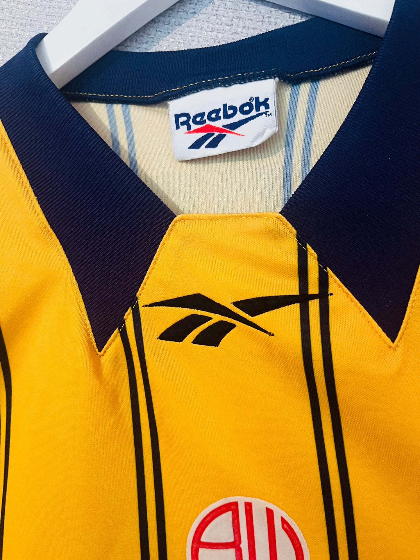 Bolton Wanderers third football shirt 1994/96 De Freitas Medium