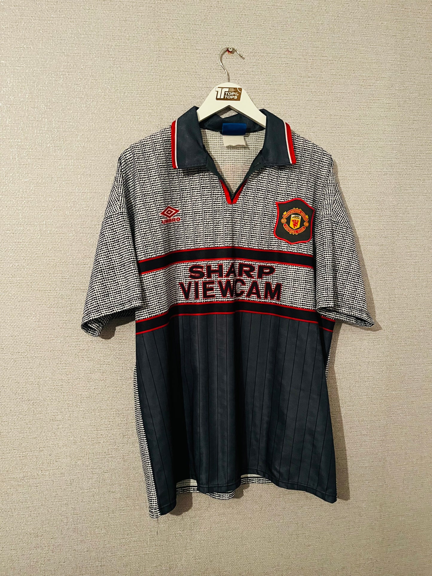 Manchester United away football shirt 1995/96 Cantona XL
