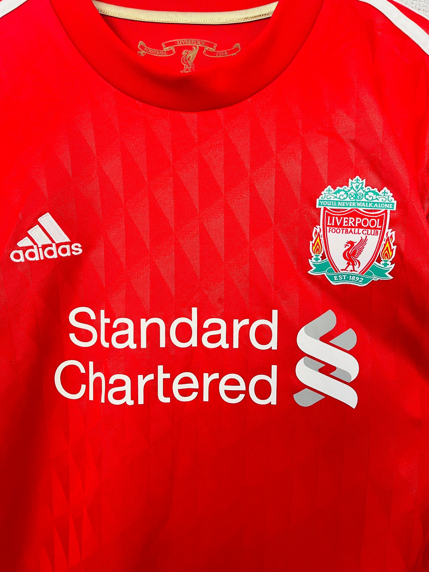 Liverpool home football shirt 2010/12 Suarez XL