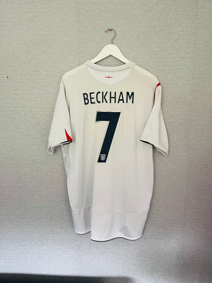 England home football shirt
W/C 2006 Beckham XXL