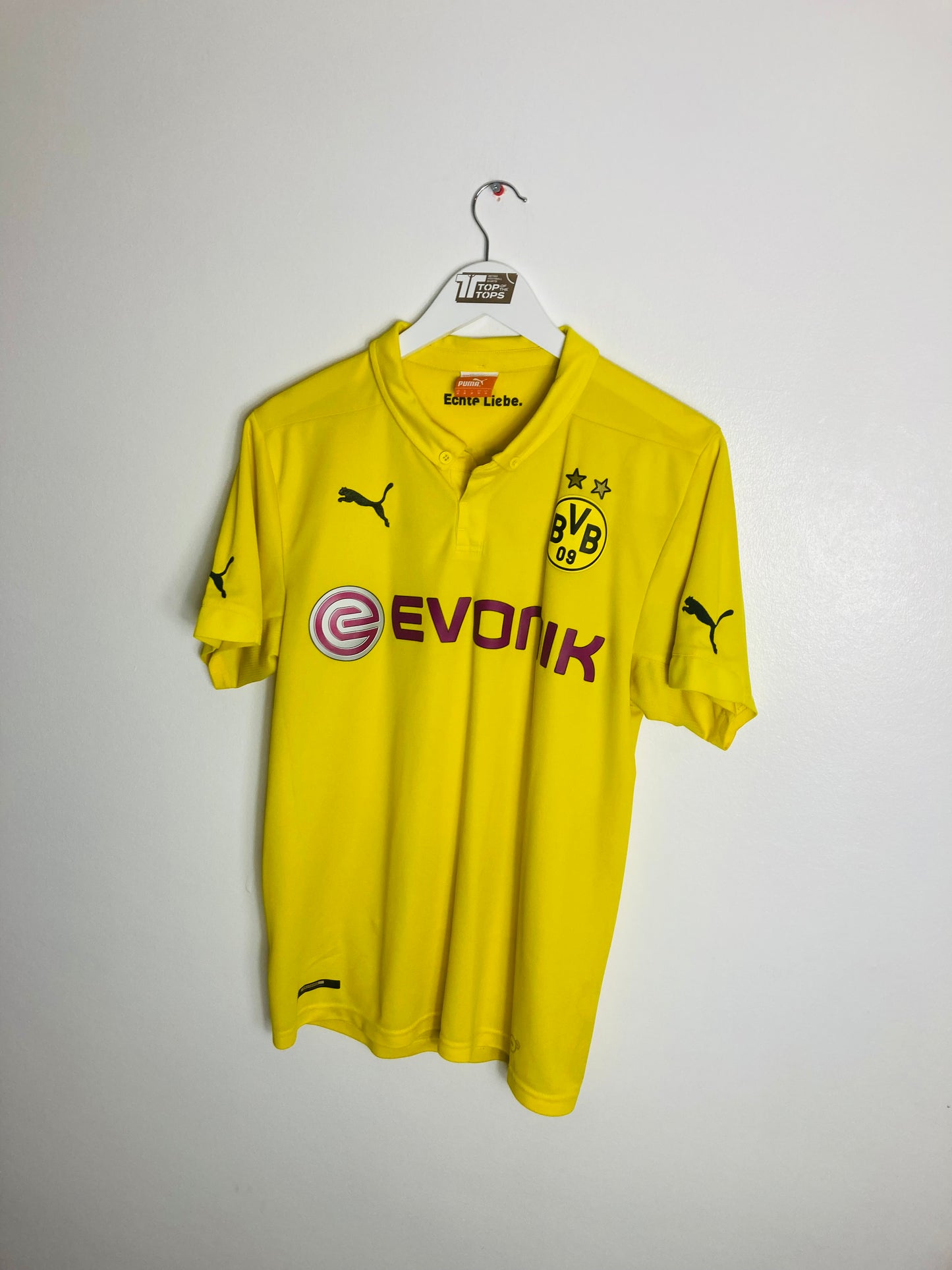 Borussia Dortmund home football shirt

2014/15 Reus medium