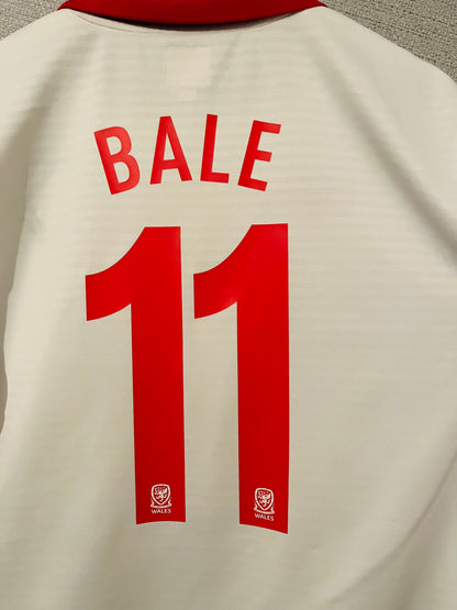 Wales away football shirt
2010/11 Bale XL