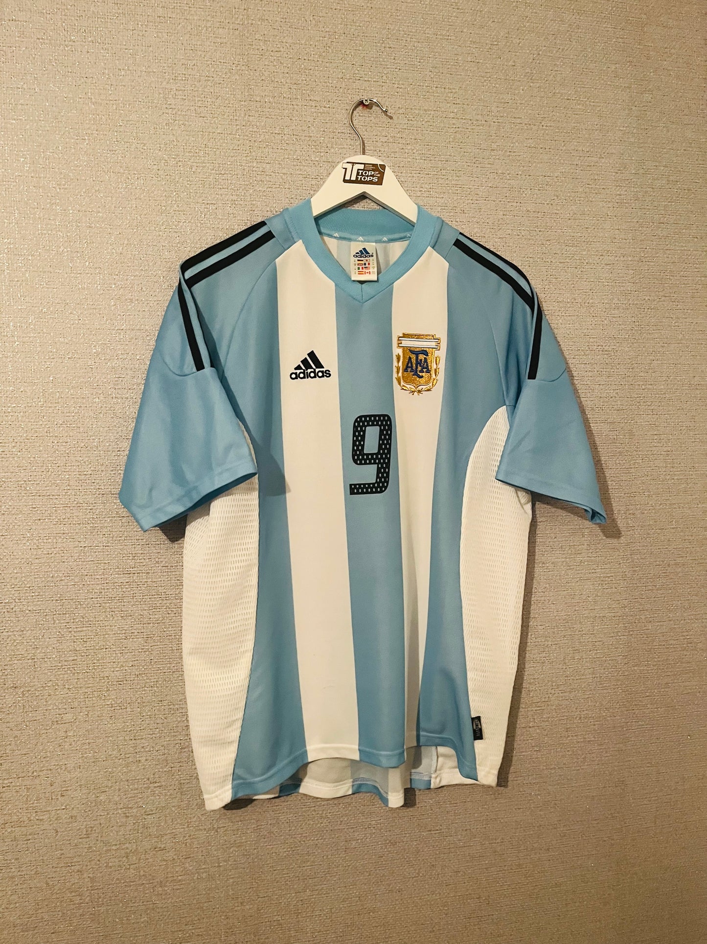 Argentina home football shirt
2002/04 Batistuta Medium