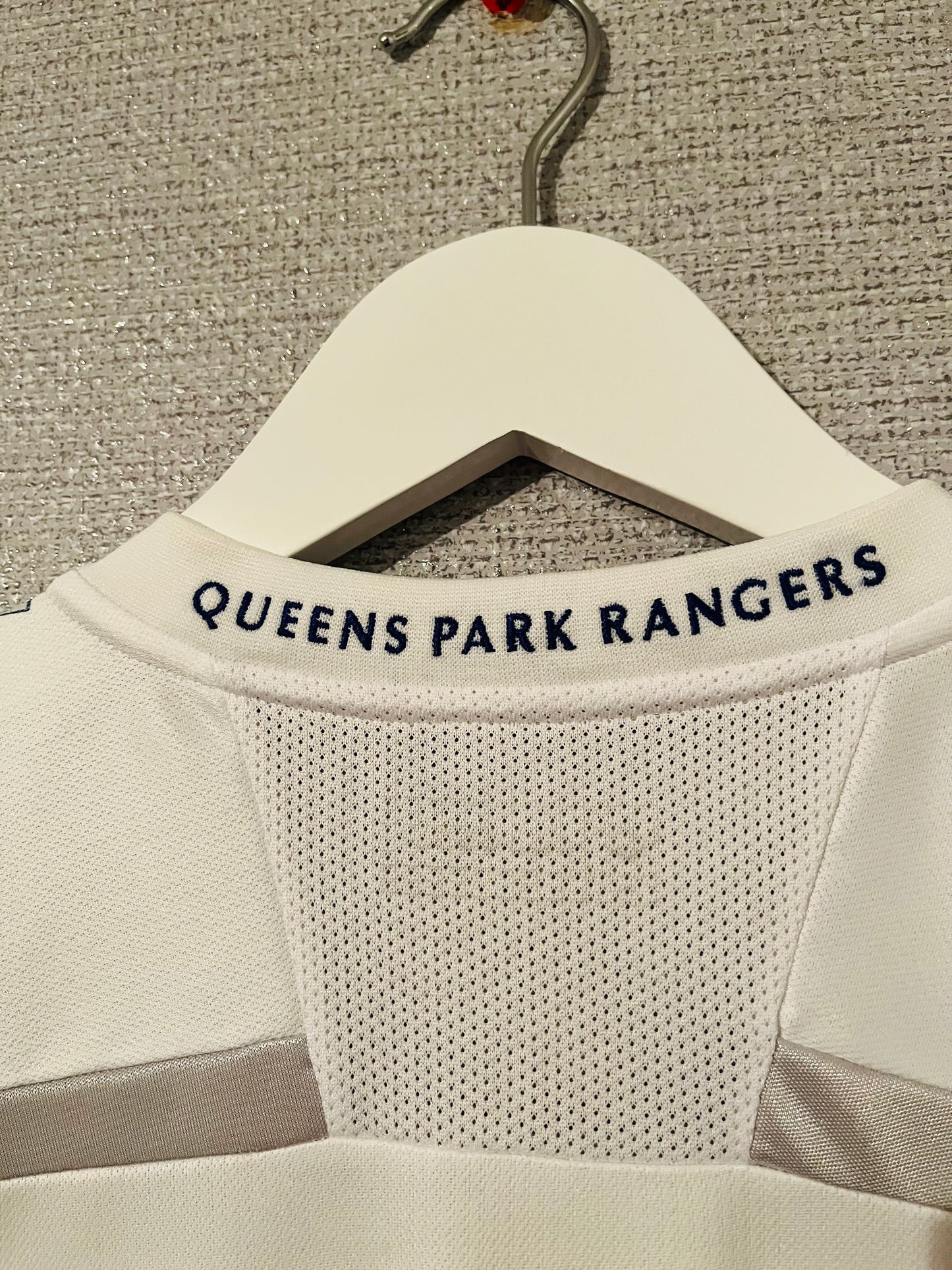 QPR Queens Park Rangers home football shirt 2009/10 Taarabt Large