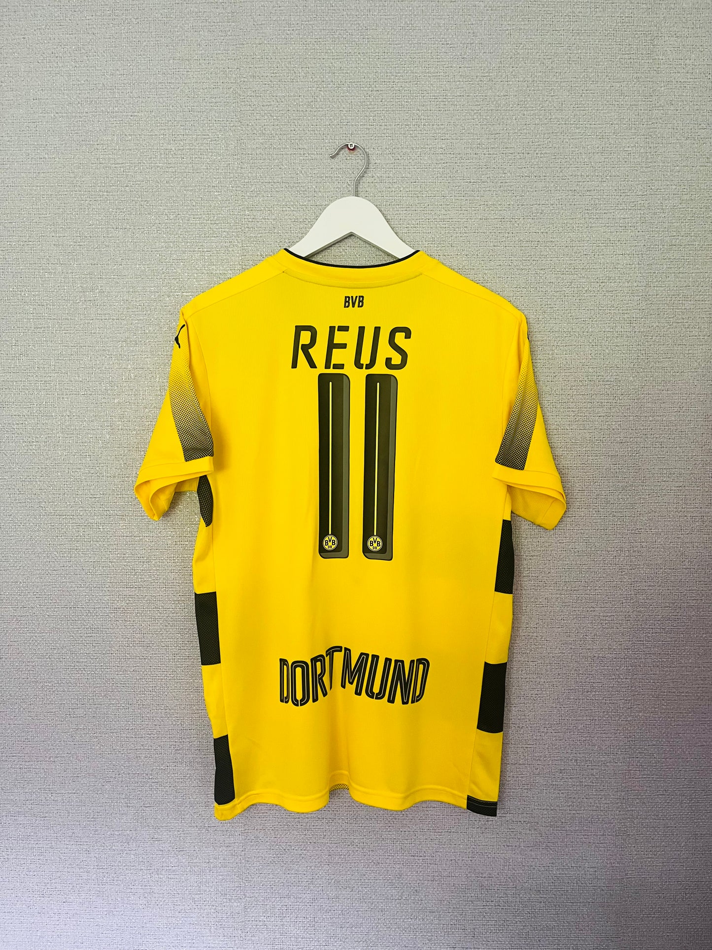 Borussia Dortmund home football shirt 2017/18 Reus Medium