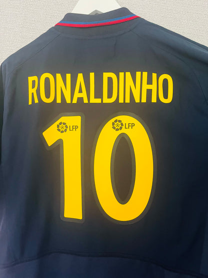 Barcelona away football shirt 2003/04 Ronaldinho Large