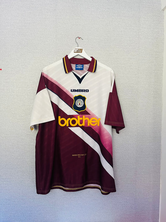 Manchester City away football shirt
1996/97 XXL