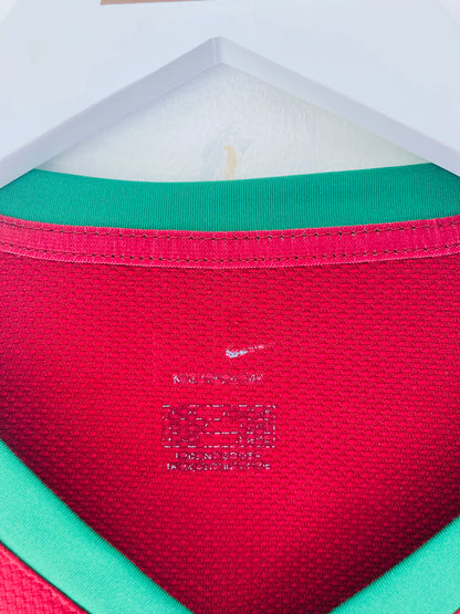 Portugal home football shirt     W/C 2006 Deco XL