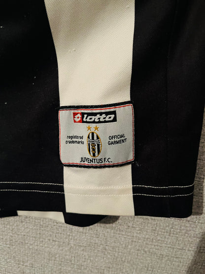 Juventus home football shirt 2000/01 Zidane Large