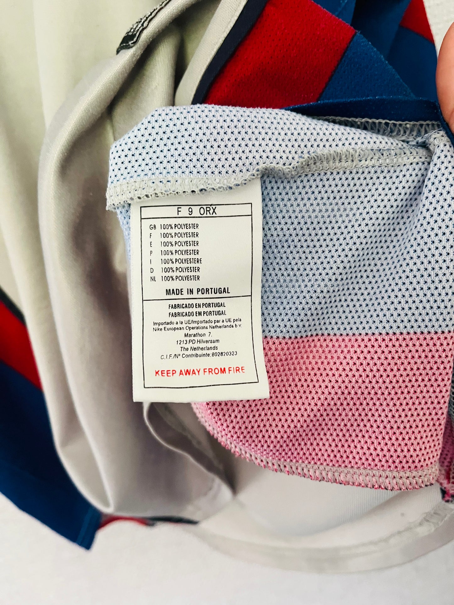 Barcelona away football shirt 1998/99 Kluivert Medium