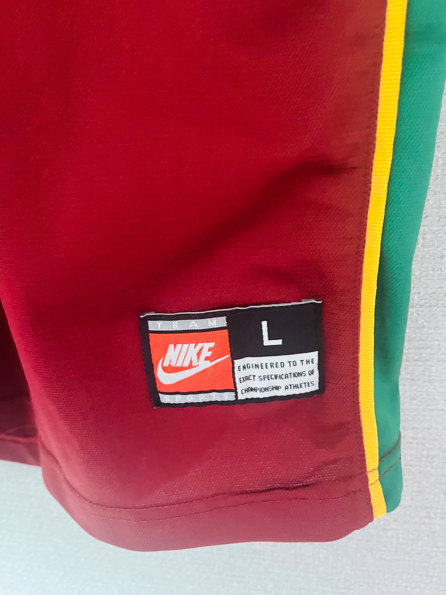 Portugal home football shirt 1997/98 Large