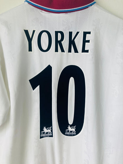 Aston Villa away football shirt
1996/98 Yorke Medium