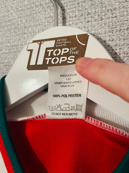 Liverpool home football shirt 1993/95 Barnes Medium