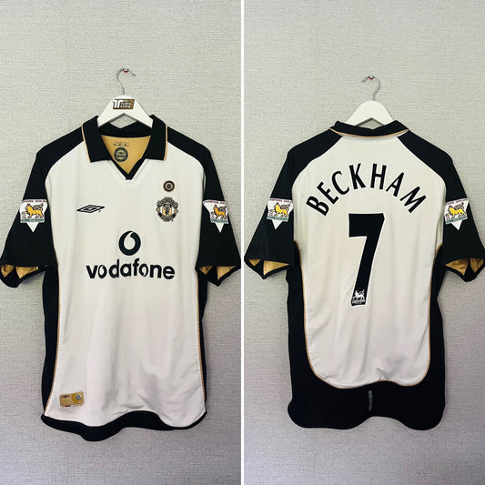Manchester United away reversible football shirt
2001/02 Beckham Large
