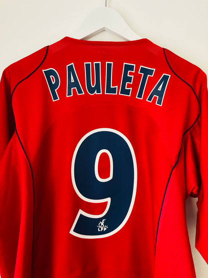 PSG away football shirt

2004/05 Pauleta XL