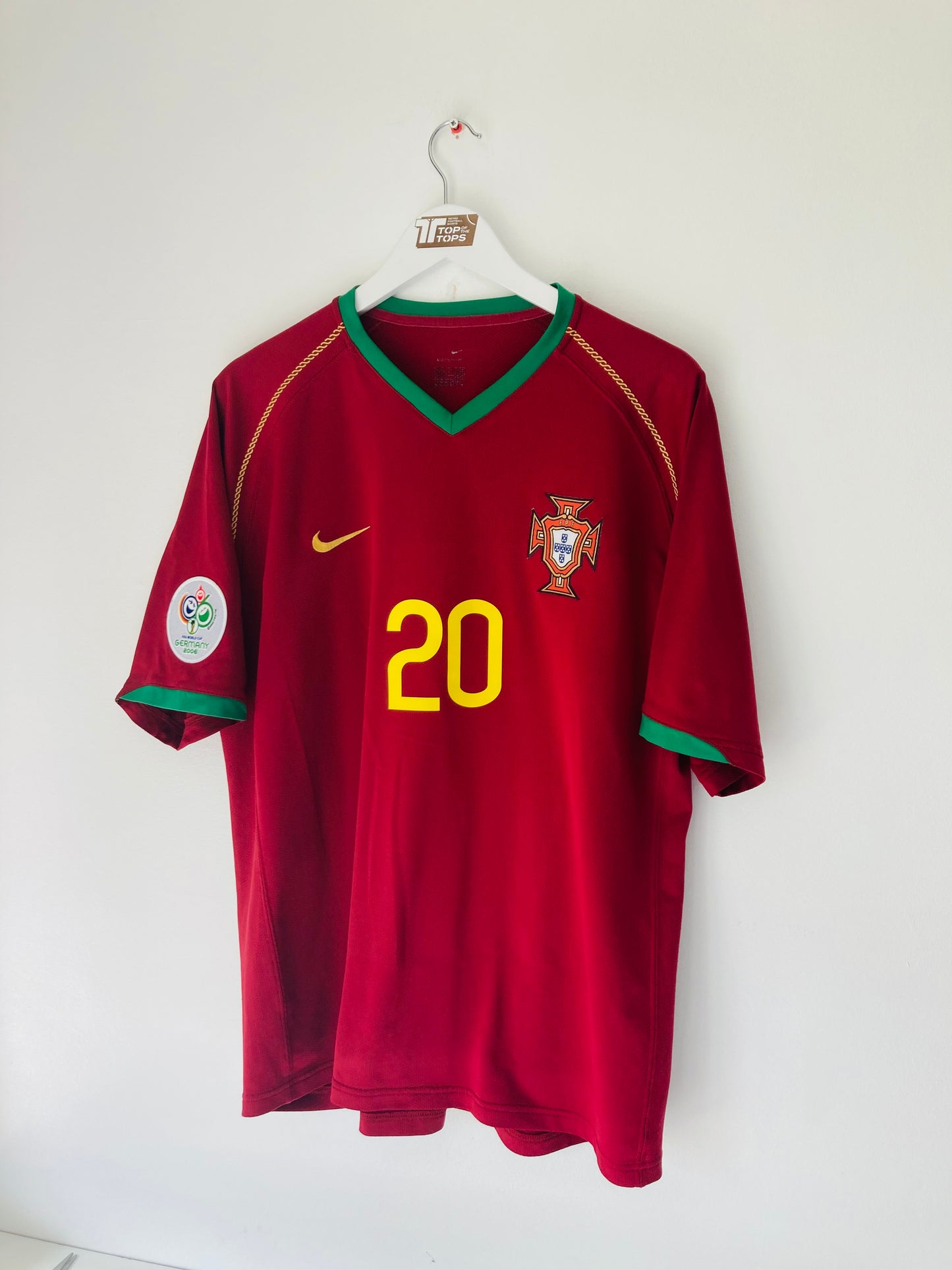 Portugal home football shirt     W/C 2006 Deco XL