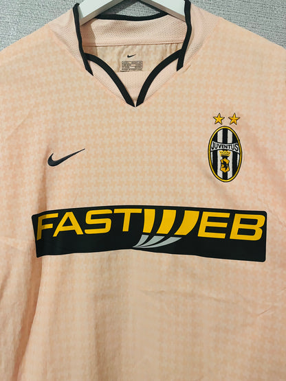 Juventus away football shirt
2003/04 Salas Large