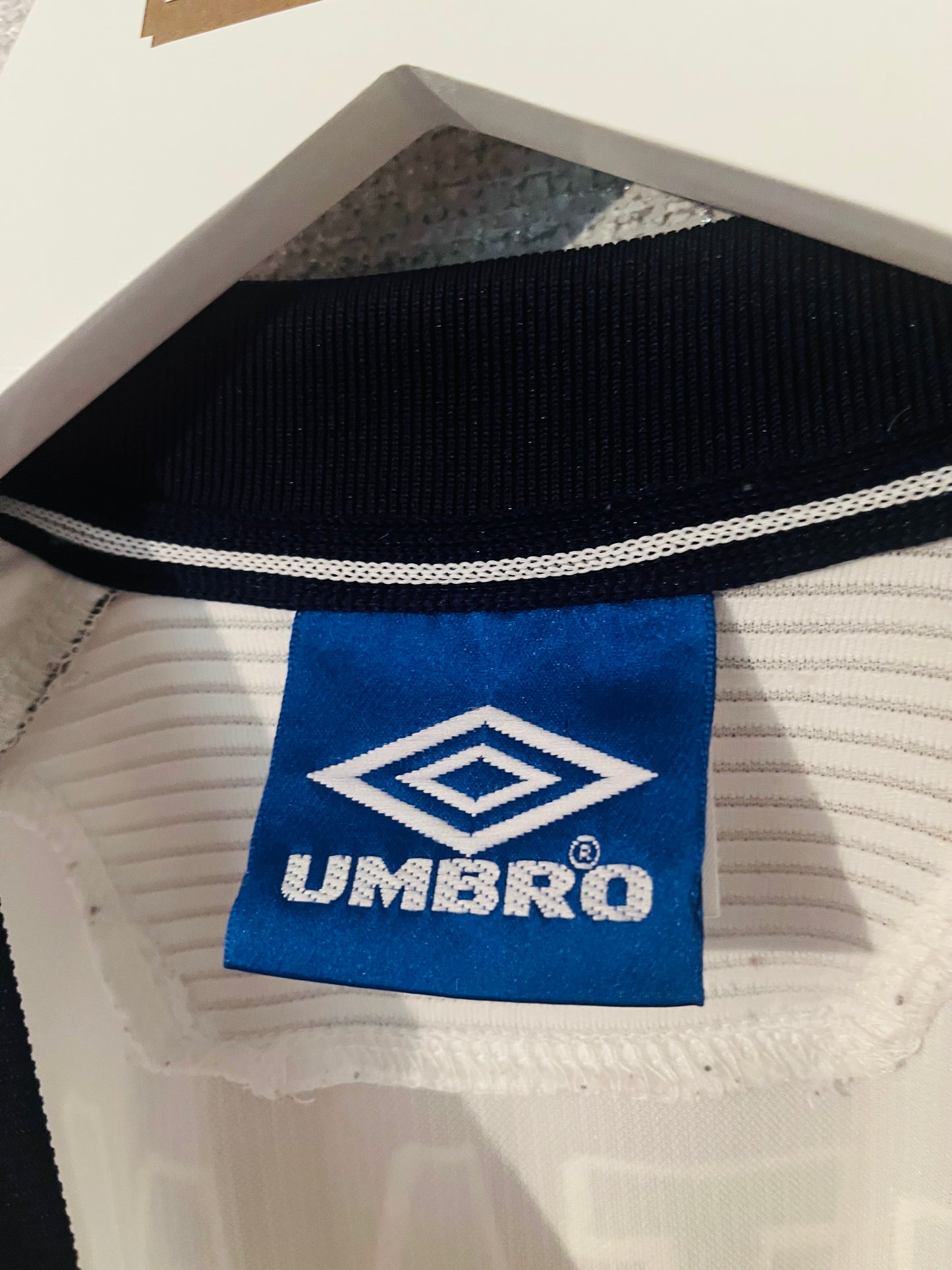 Manchester United away football shirt 1999/2000 Stam XL