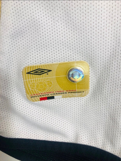 Manchester United away & third football shirt (reversible version)

Beckham XL 2001/02