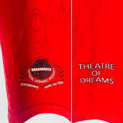 Manchester United home football shirt 1996/97 Cantona Medium