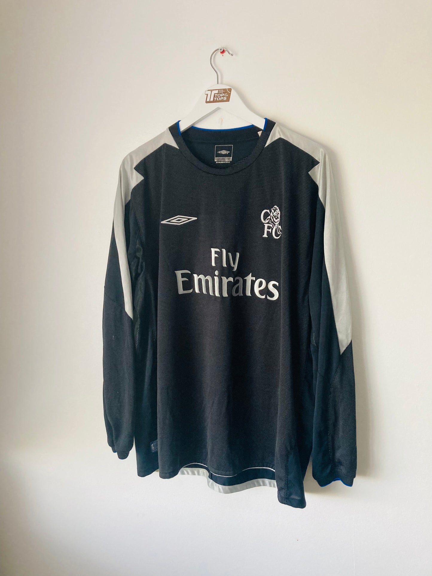 Chelsea third football shirt
2004/05 Kezman XXL
