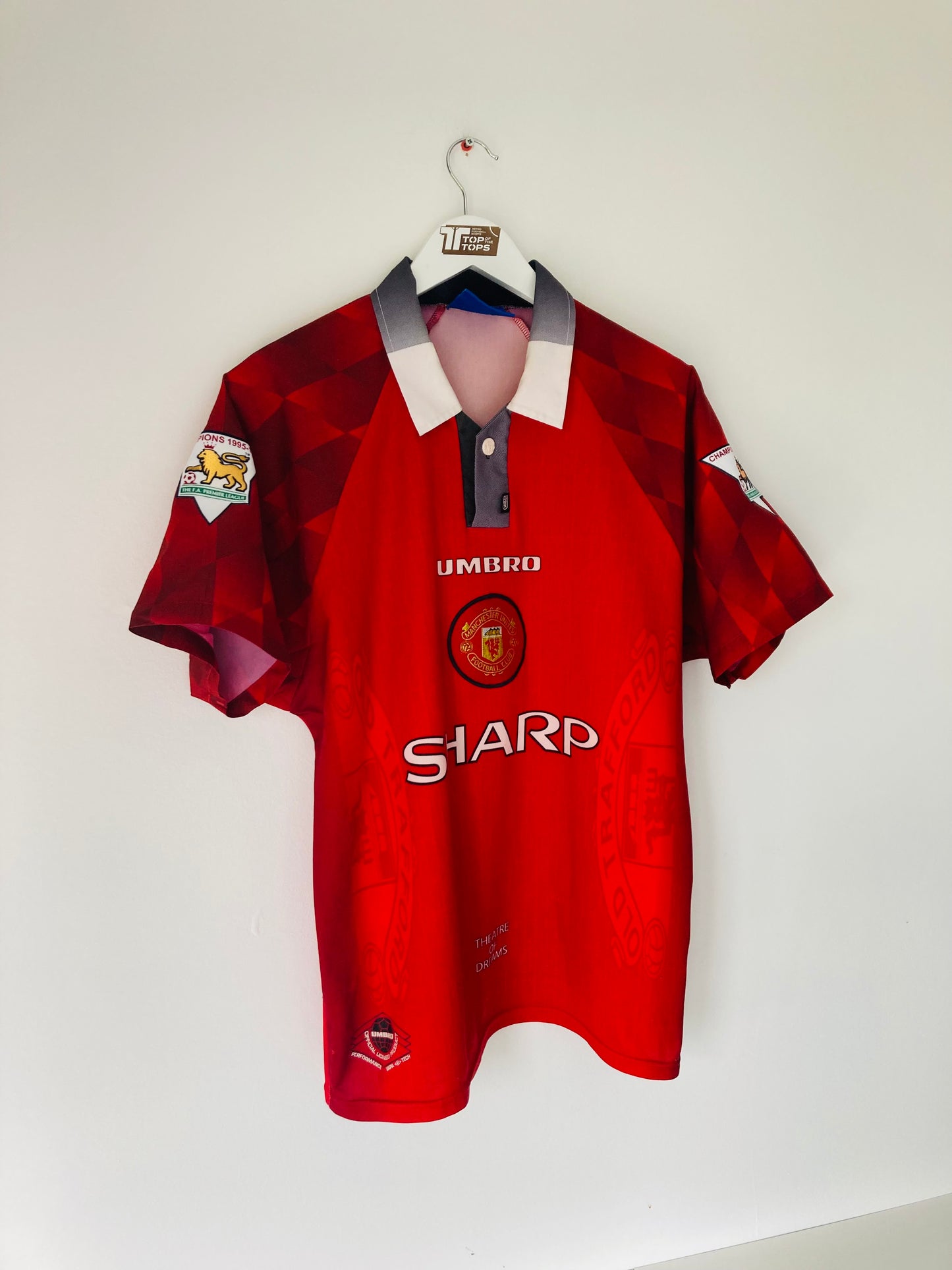 Manchester United home football shirt 1996/97 Cantona Medium