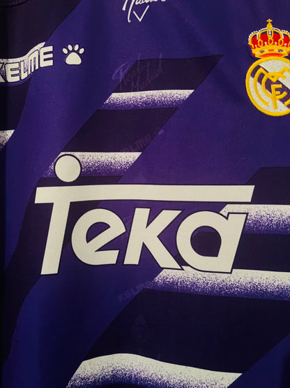 Real Madrid away football shirt
1994/96 Zamorano XL