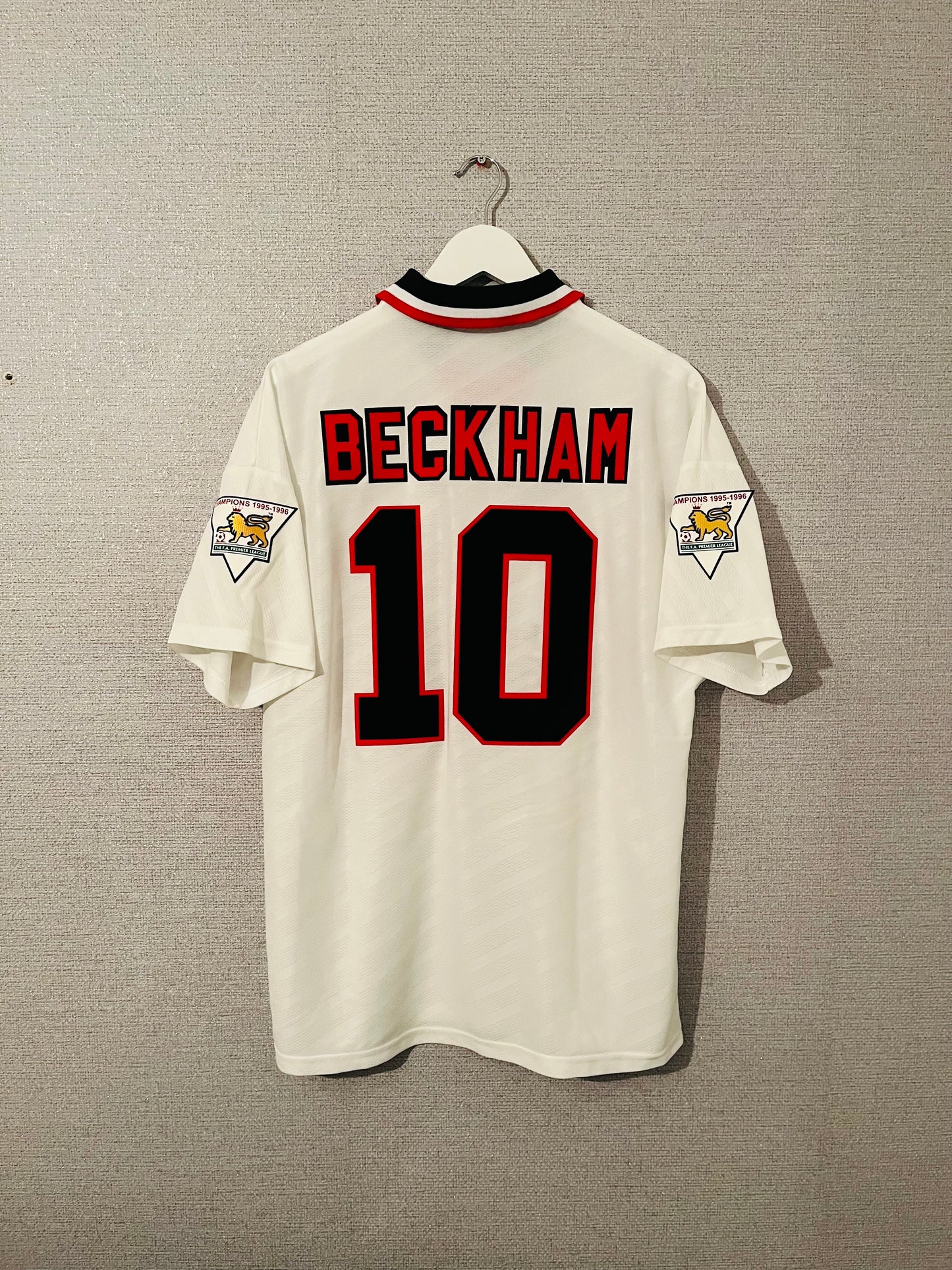 Manchester United away football shirt 1996/97 Beckham Large