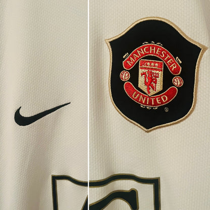 Manchester United away football shirt 2006/07 Carrick Medium