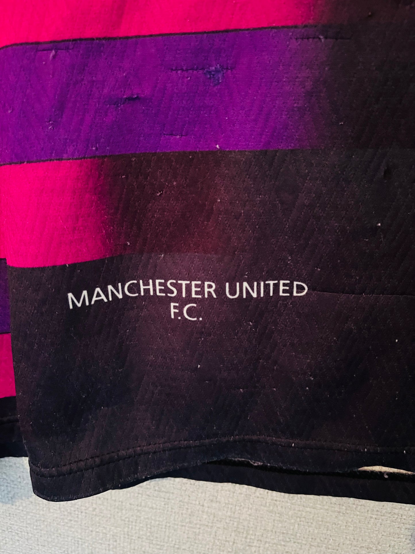 Manchester United goalkeeper football shirt 1996/97 Medium