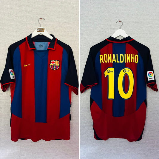 Barcelona home football shirt 2003/04 Ronaldinho Medium