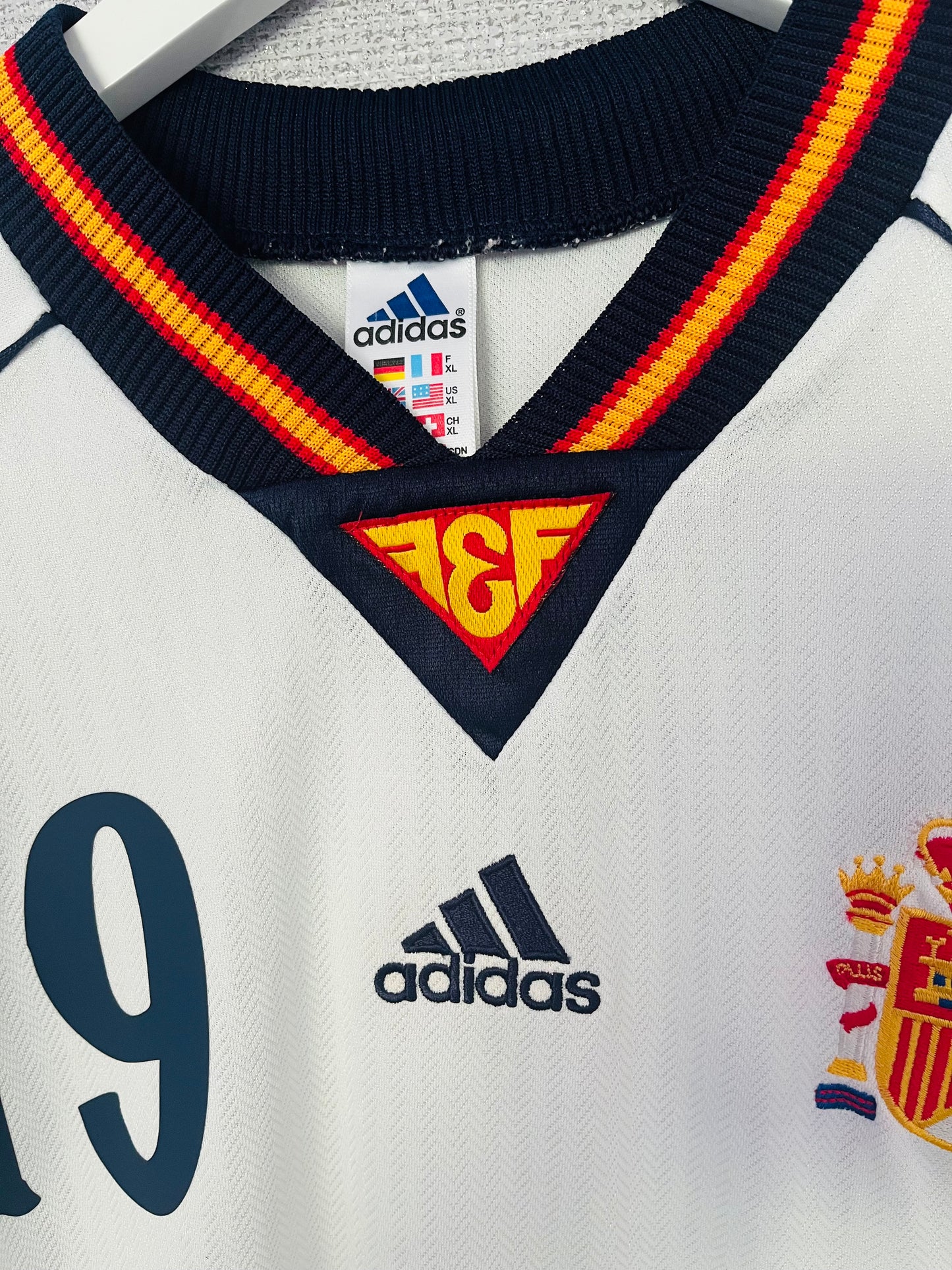 Spain away football shirt
W/C 1998 Kiko XL