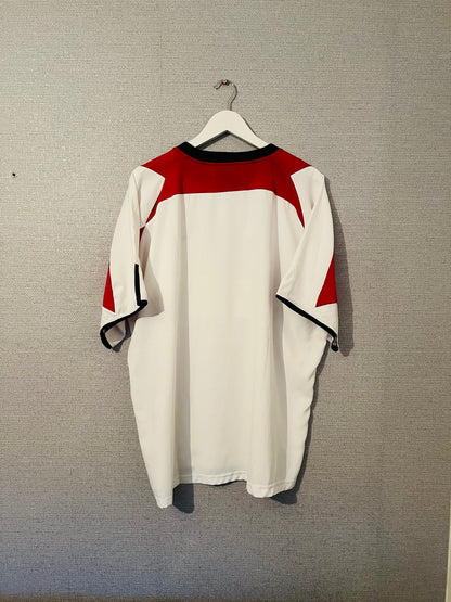 Sheffield United away football shirt 2003/04