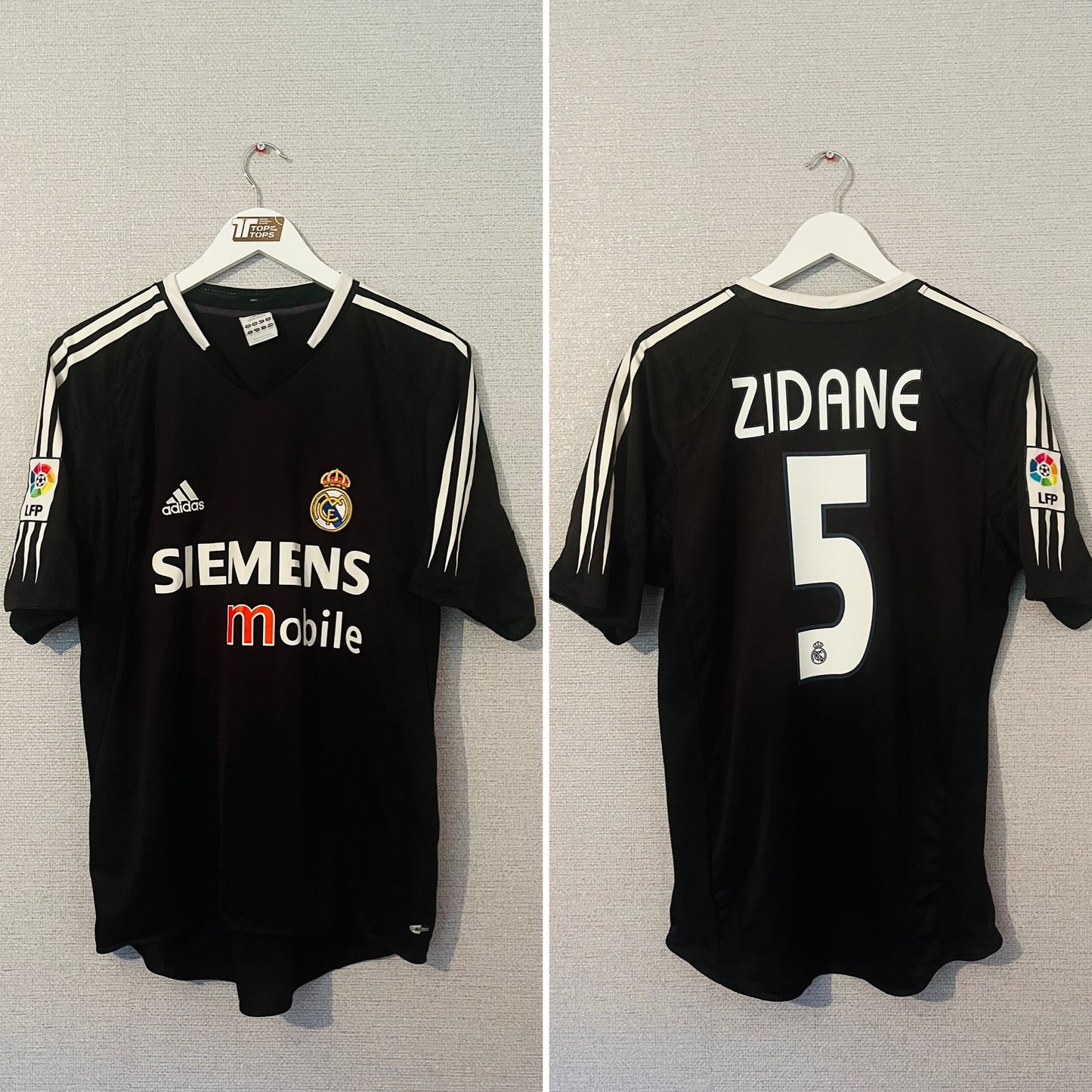 Real Madrid away football shirt
2004/05 Zidane Medium
