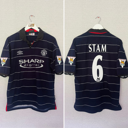Manchester United away football shirt 1999/2000 Stam Medium