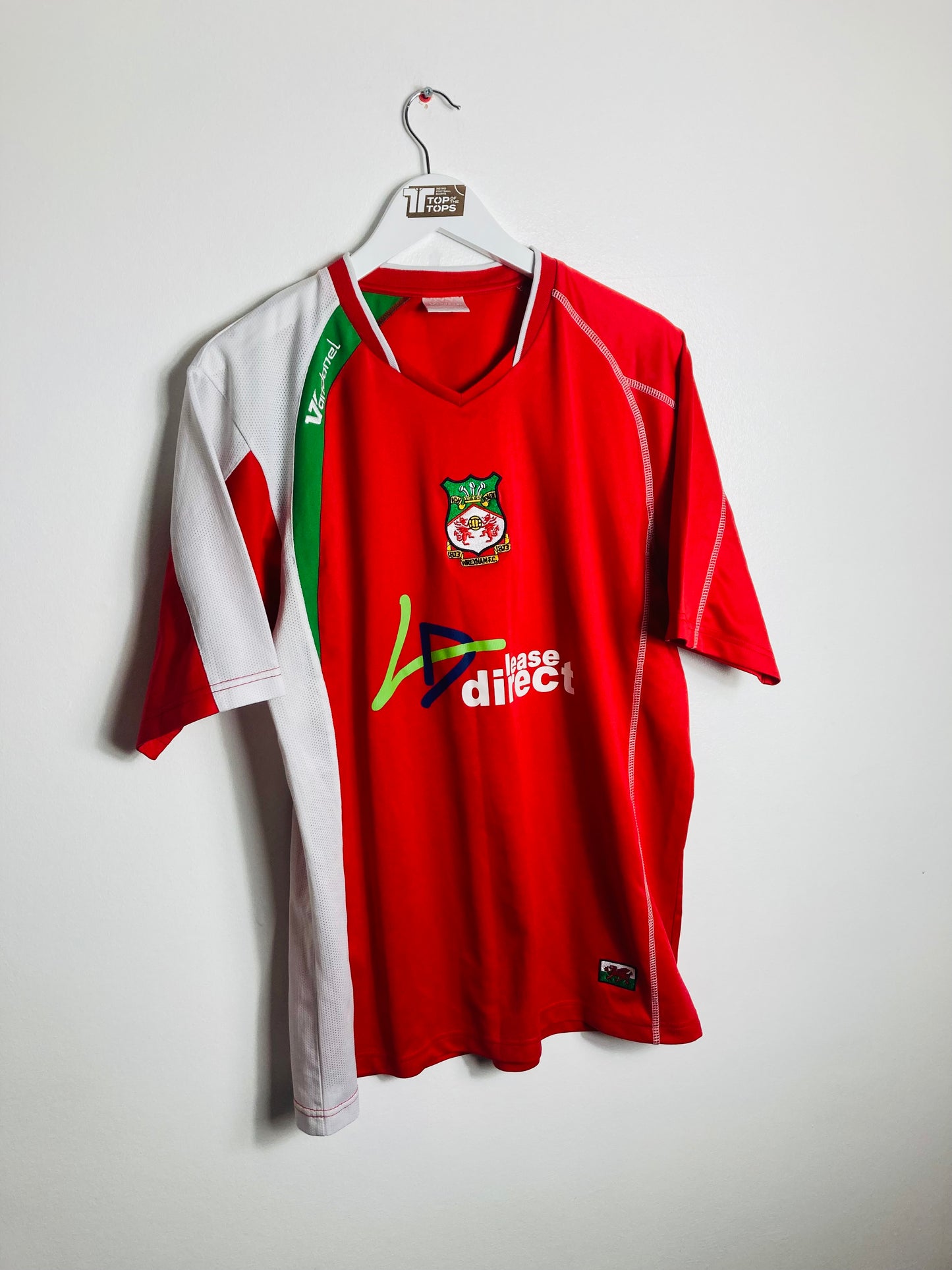 Wrexham home football shirt 2007/08 large