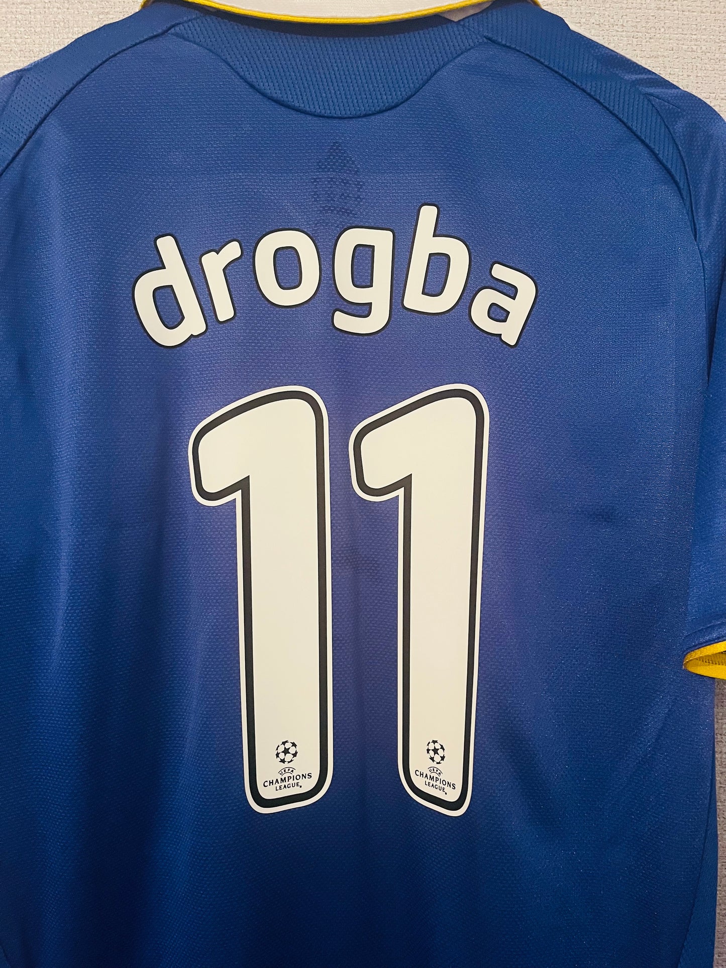Chelsea home football shirt 2008/09 Drogba Large