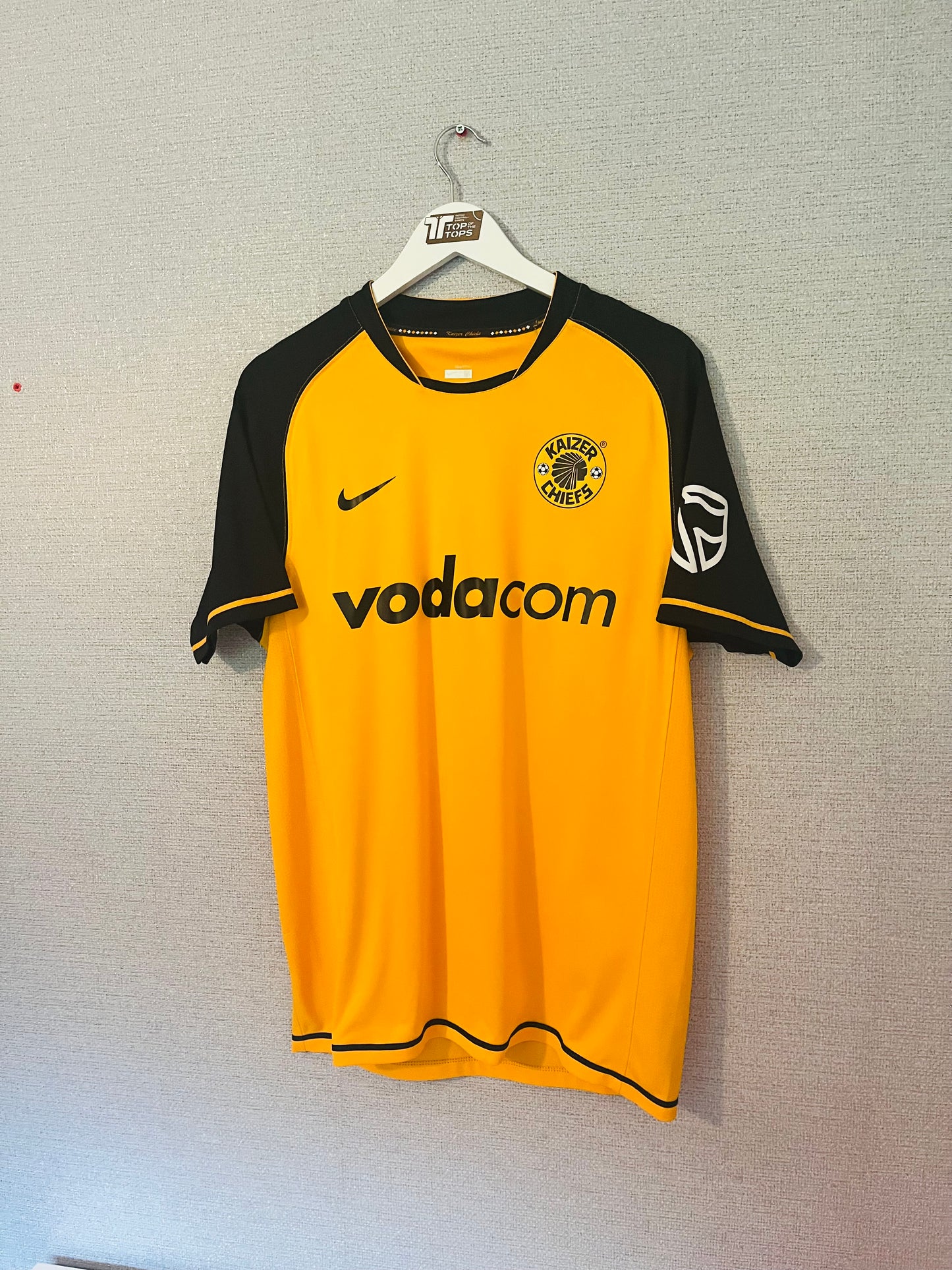 Kaizer Chiefs home football shirt 2007/09 Medium