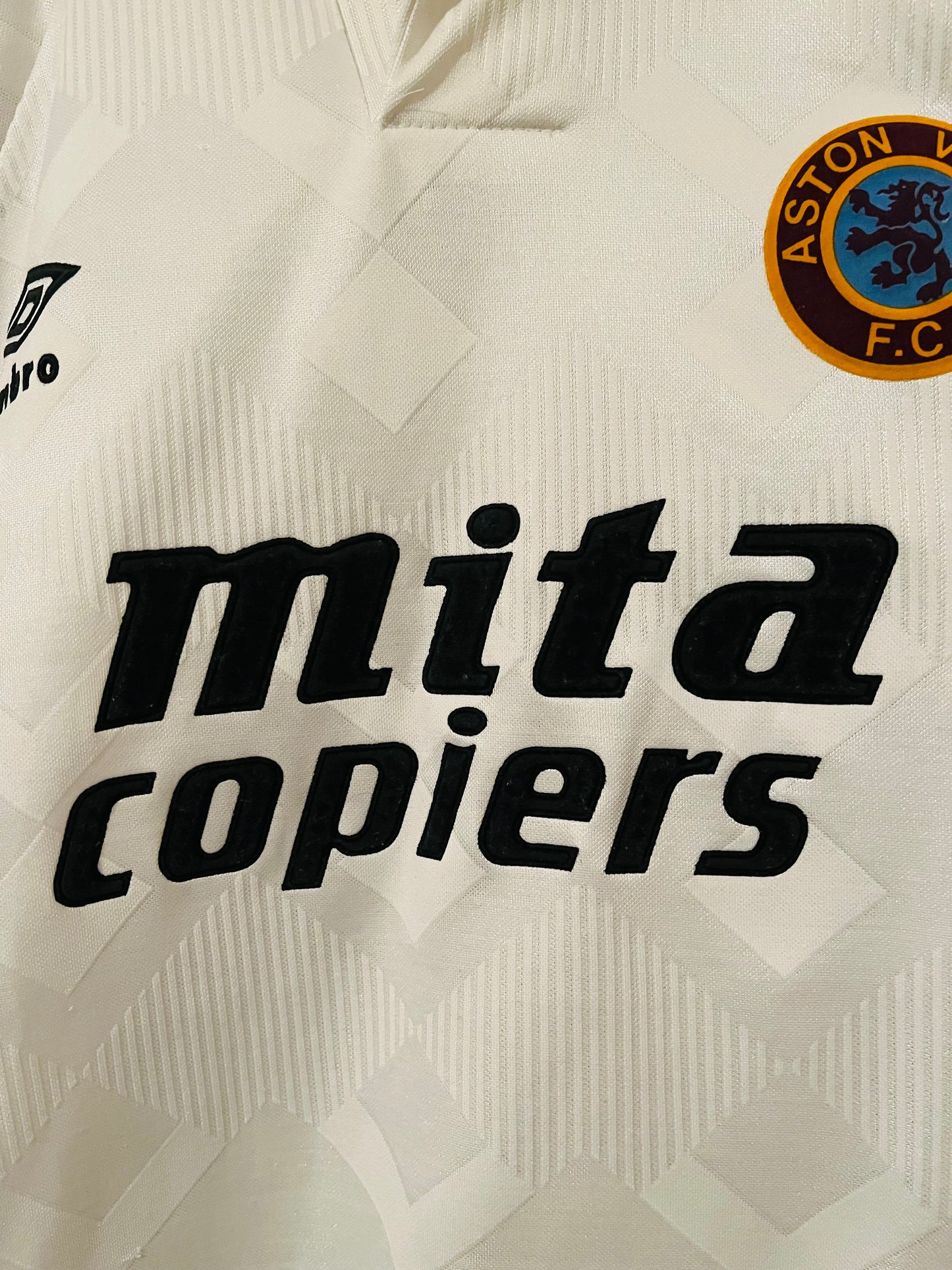 Aston Villa away football shirt
1990/92 Medium