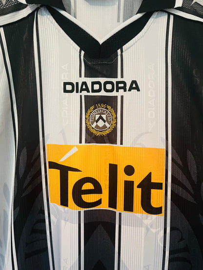 Udinese home football shirt
2000/01 Large