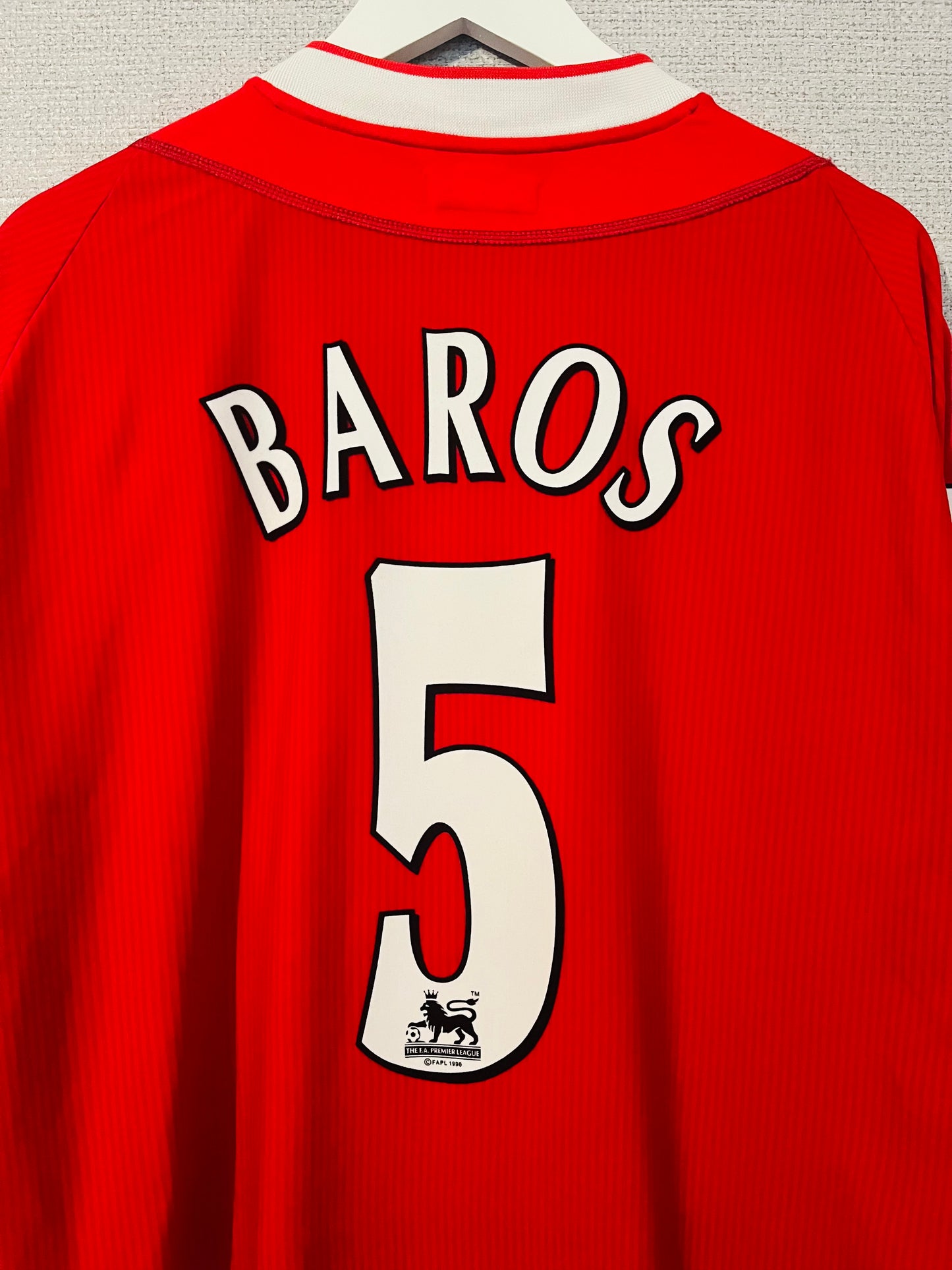 Liverpool home football shirt 2003/04 Baros Large