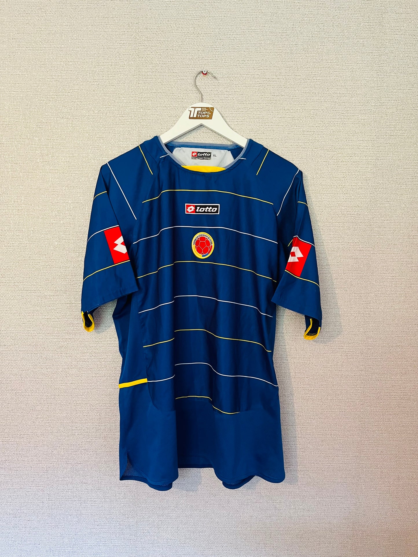 Colombia away football shirt
2004/07 XL
